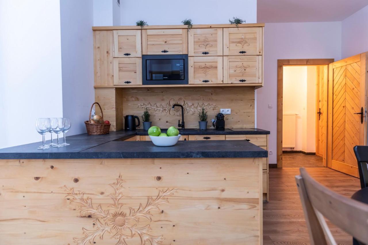 זקופאנה Udanypobyt Apartamenty Krzeptowki Potok מראה חיצוני תמונה