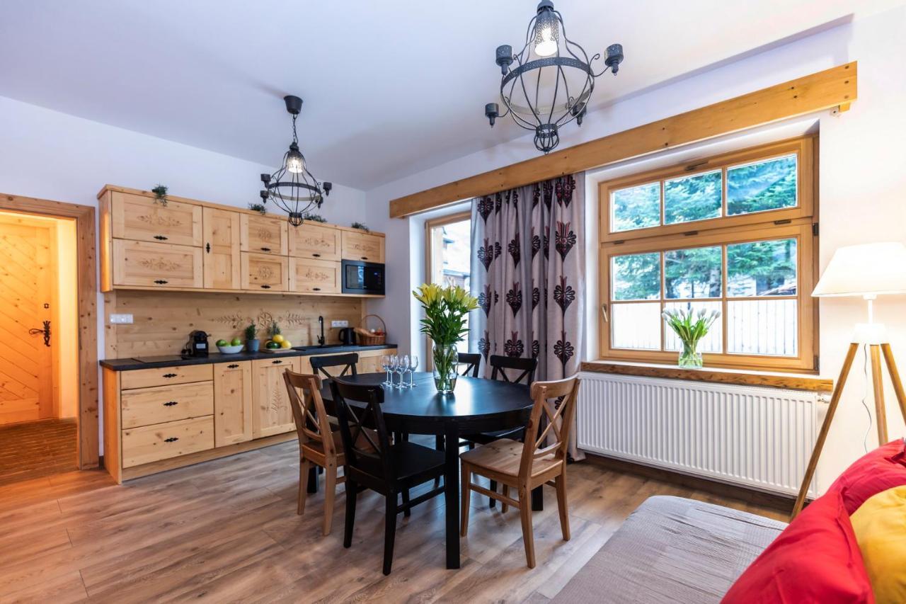 זקופאנה Udanypobyt Apartamenty Krzeptowki Potok מראה חיצוני תמונה